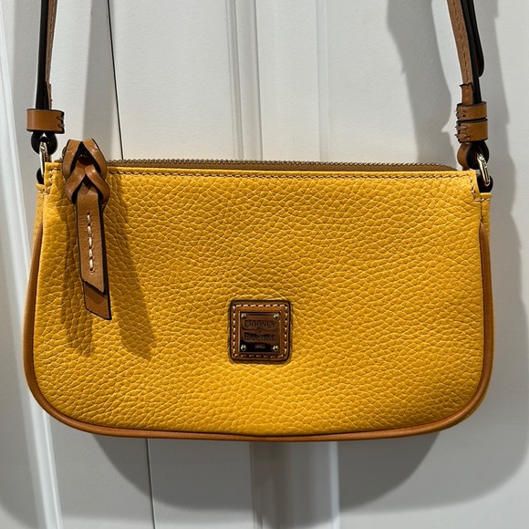 Dooney & Bourke Bags Dooney Bourke Lexi Crossbody Poshmark
